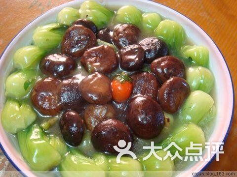 鱼丸冬菇扒菜胆