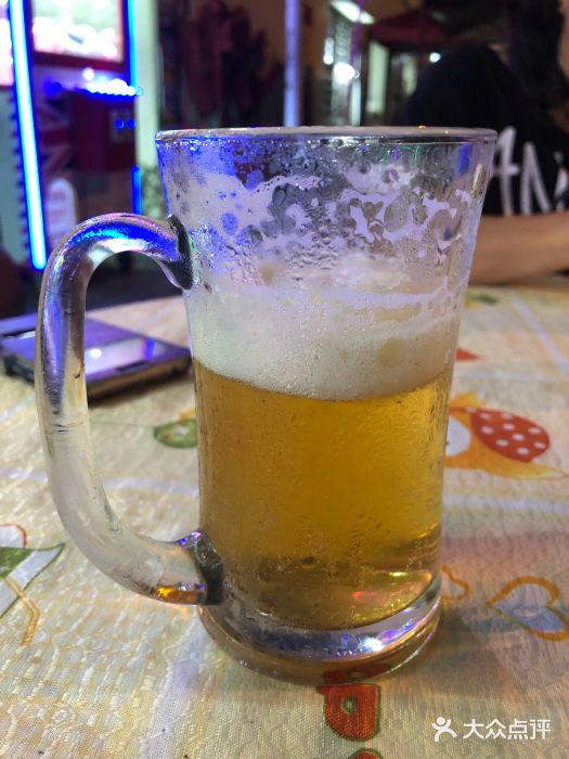 元华饮食阁雪花啤酒图片