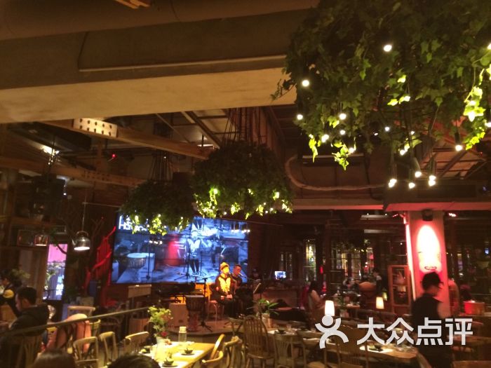 柳州胡桃里人均消费_柳州莫菁
