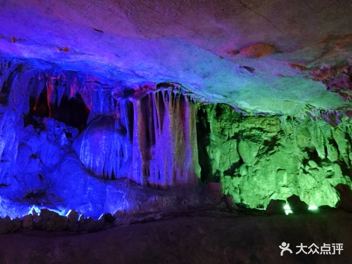 高铁站出来有景区的免费旅游循环大巴可以坐