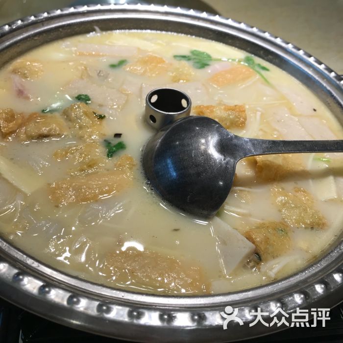 三鲜鱼饼汤