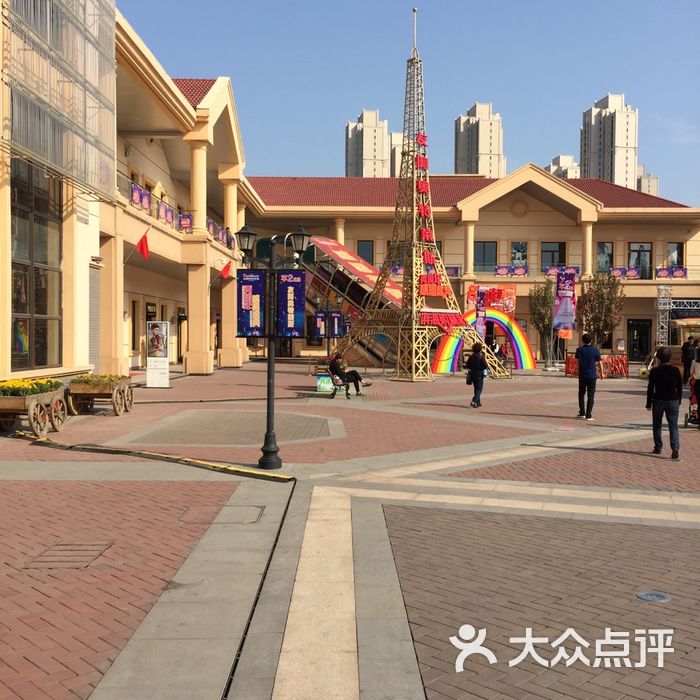 友阿奥特莱斯城2栋zooyork专卖店