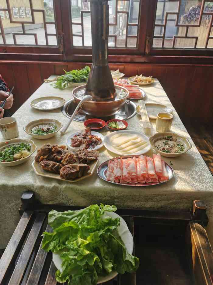 北平楼老北京涮羊肉(郫都总店)-"今天突然很想吃老铜