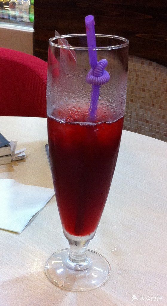 绝对的宅男之家,里面大部分客人都是男的,女.