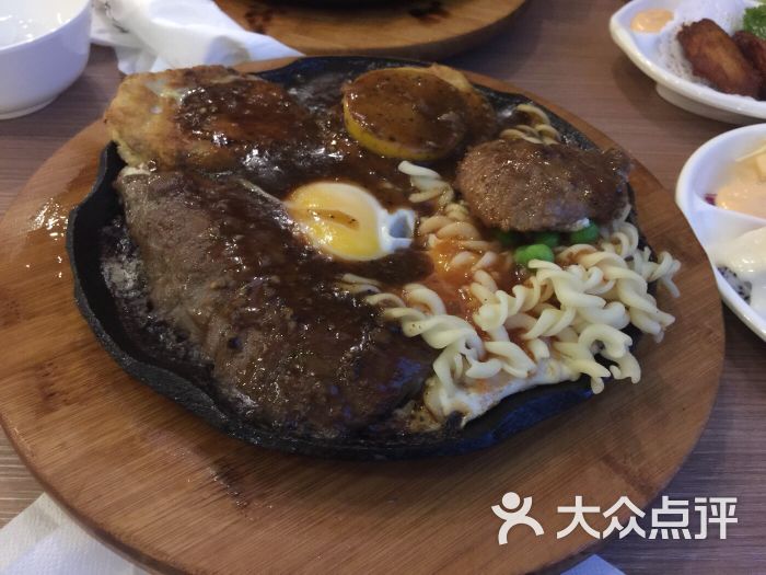 诺丁牛排餐厅