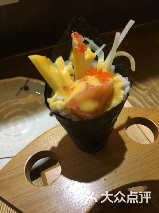 香芒三文鱼手卷