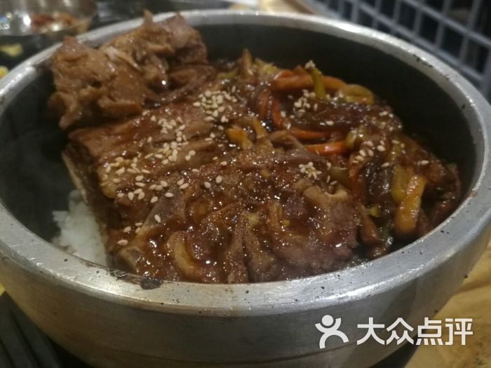 招牌脊骨饭