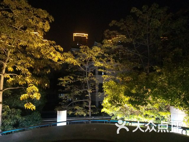 汕头市龙湖小学