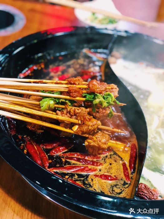 重庆串串龙火锅(东关南街店)香菜牛肉图片