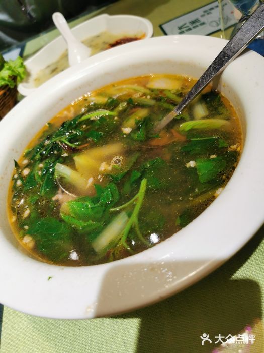 傣雀缘·傣味云南特色菜(昆百大店)酸笋杂菜汤图片