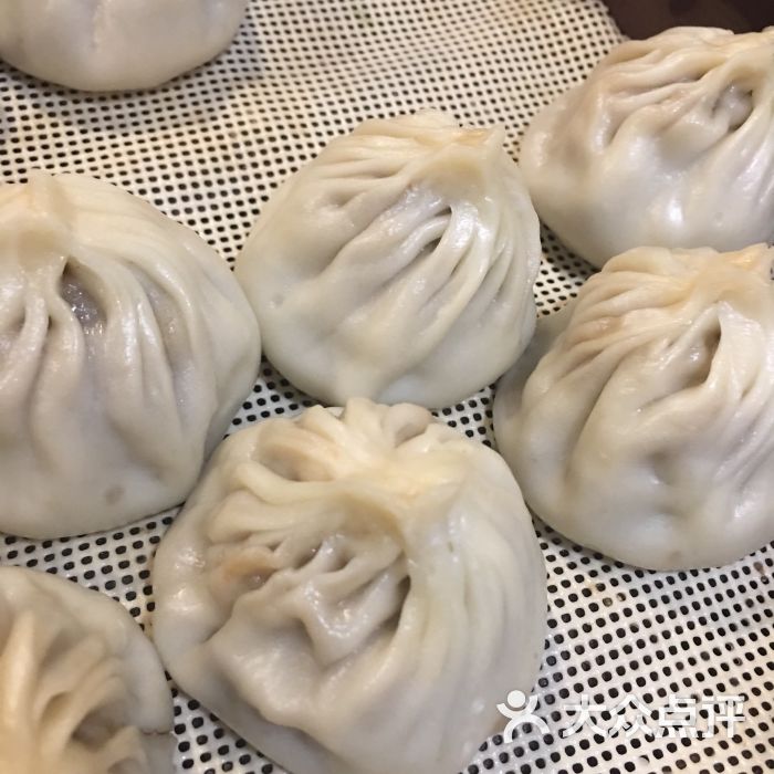 秦香源:总体比较差,服务态度很冷漠,我.无锡美食