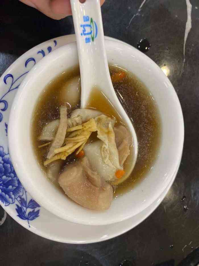 广记花胶鸡子牛鞭煲(金沙洲店)