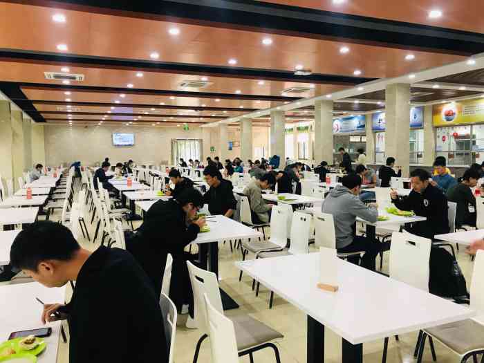 中国科学技术大学-东区东苑学生餐厅-"一楼餐厅的菜比较清淡,我还是很