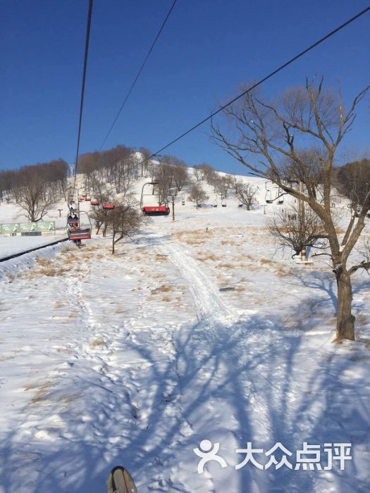 平山神鹿滑雪场