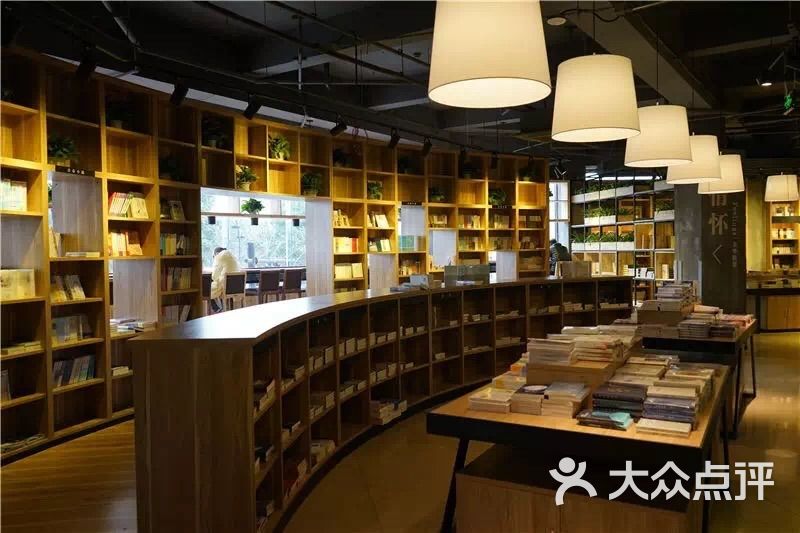 新华书店(临平店)图片 - 第13张