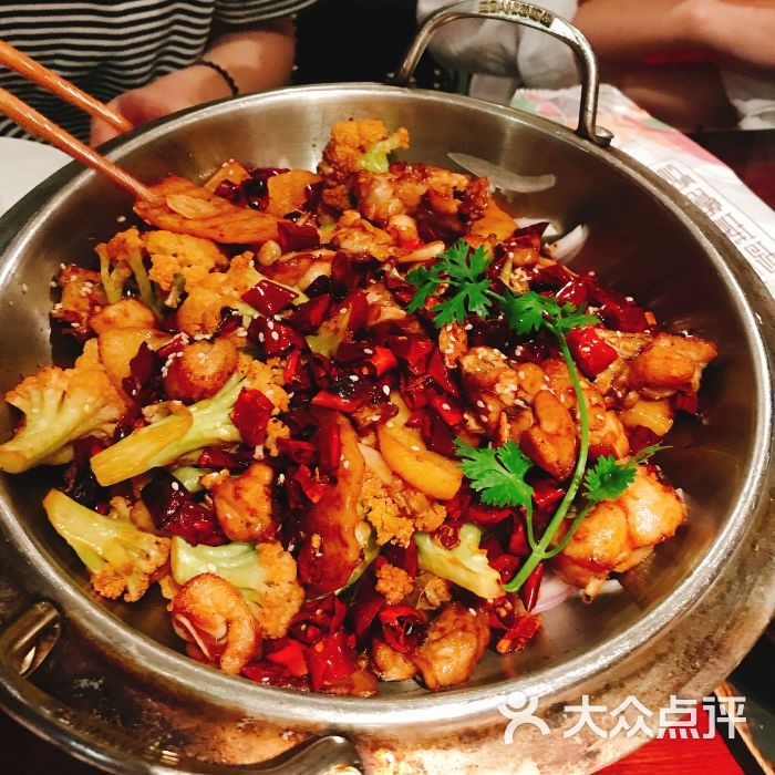 干锅牛蛙