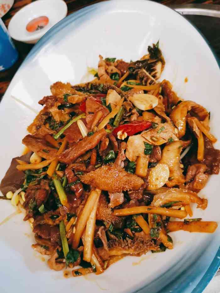老崇左特色风味食馆-"崇左菜系排名第一的餐厅.07:位置挺好.