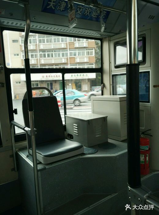 观光3路公交车,从天津青旅公司站开到程盛.-