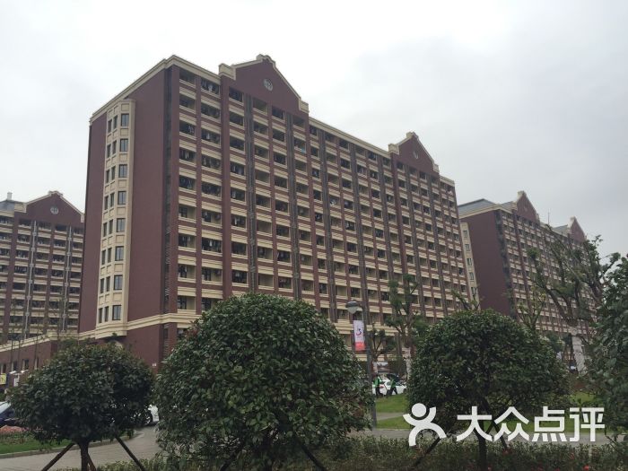 上海建桥学院(临港校区)-宿舍楼图片-上海学习