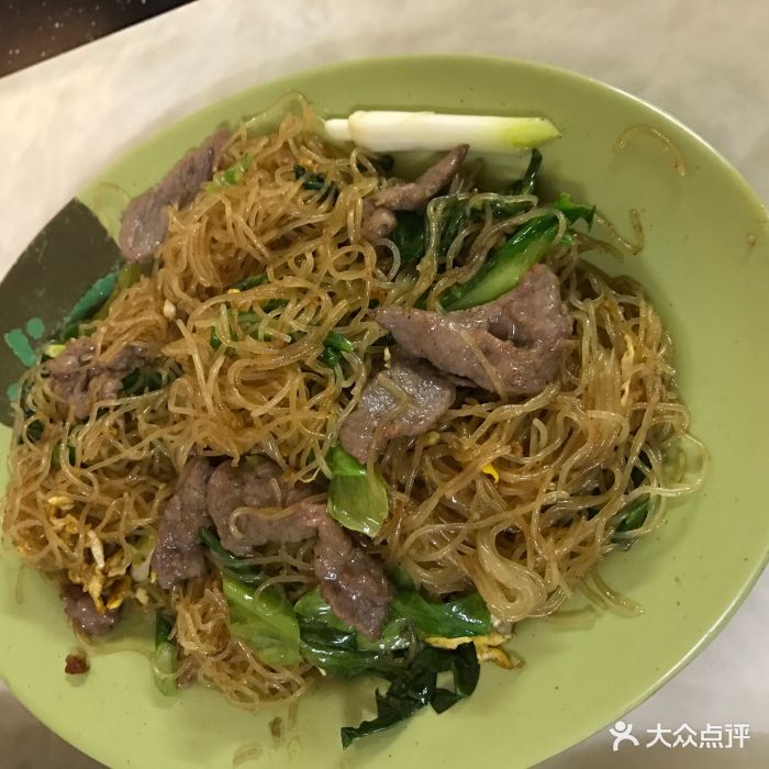 鸡蛋牛肉炒米粉