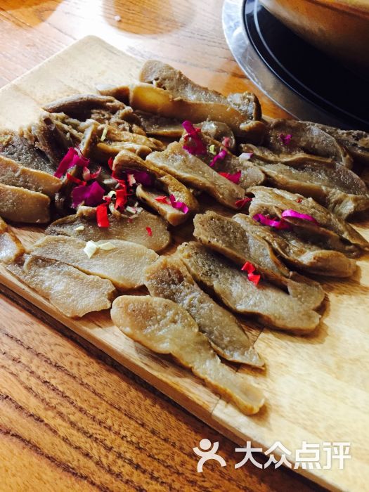 香草香云南原生态火锅(永旺梦乐城店)牛肝菌图片 第37张