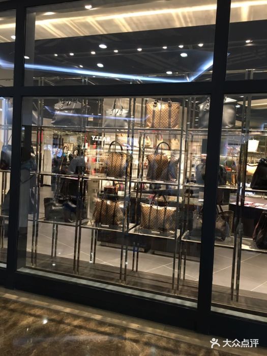 gucci(佛罗伦萨小镇奥莱店)图片