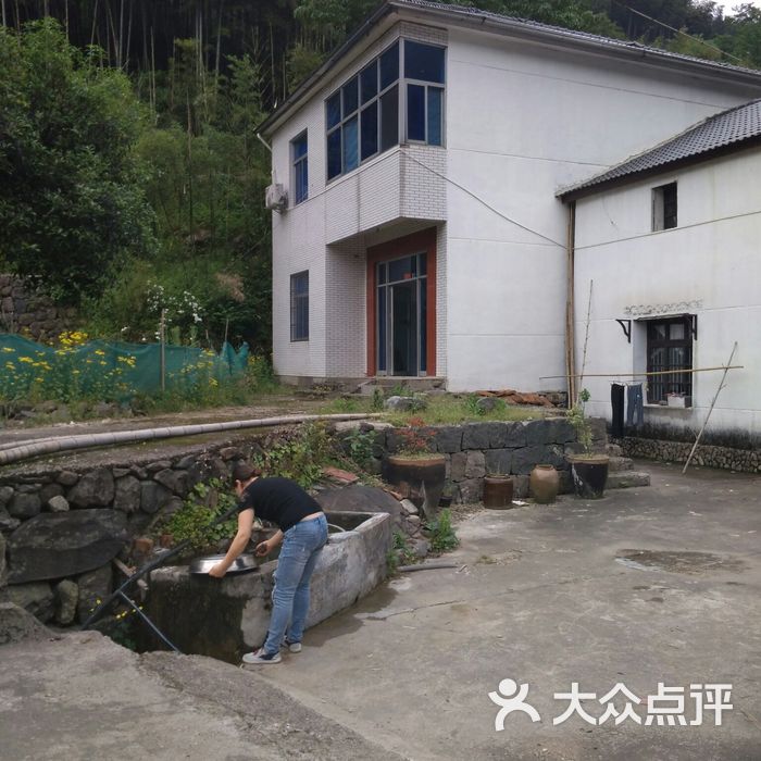 安吉龙王村