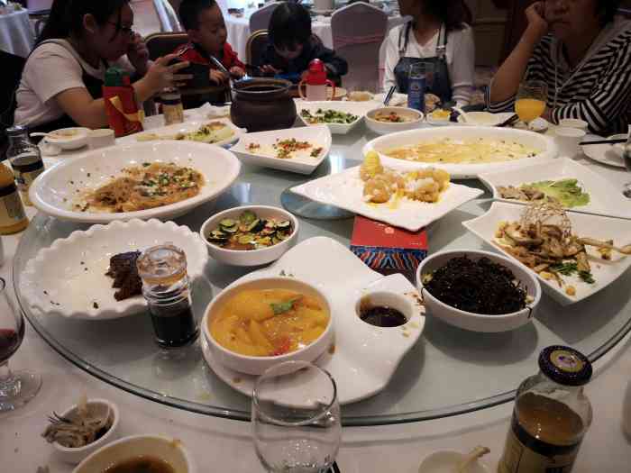 百姓渔村(月亮湾店)-"百姓渔村"月亮湾店"位于建设路.