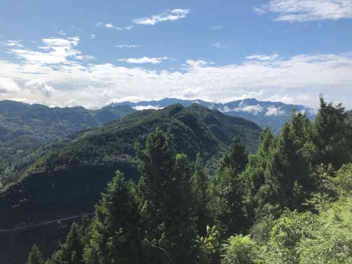 空山天盆风景区-""空山战役遗址"位于通江县空山乡,8.