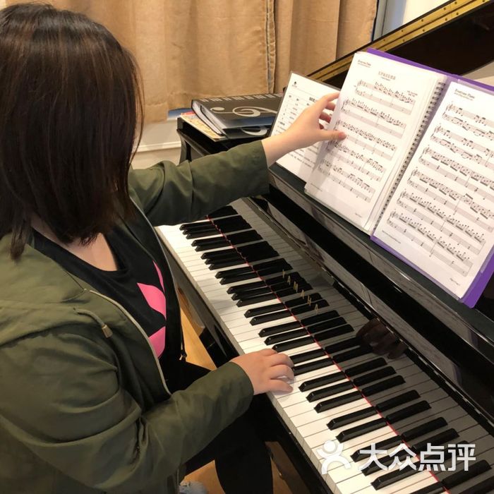 咖啡爱上钢琴课