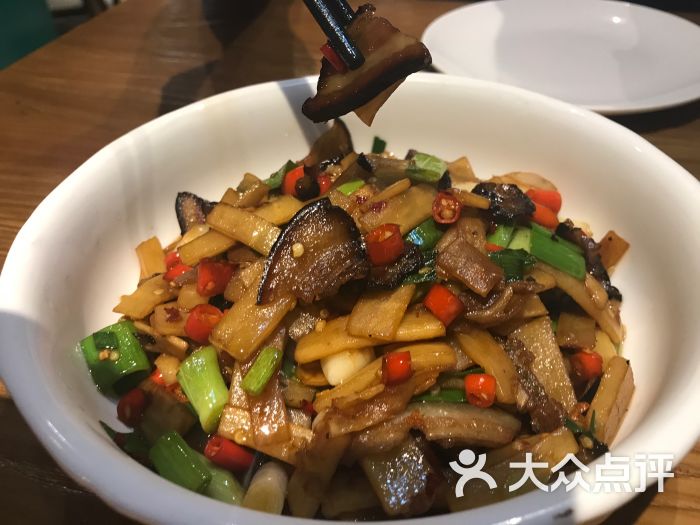 酸萝卜炒腊肉