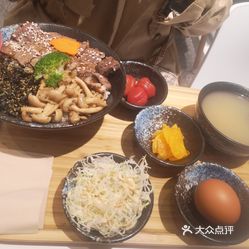 悟仟里日式烧肉丼饭立丰城lecity店