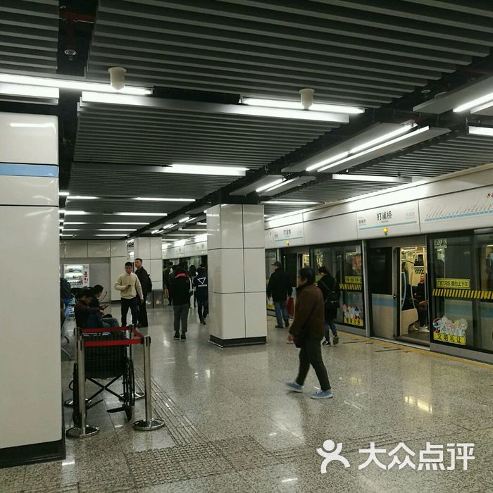 打浦桥地铁站