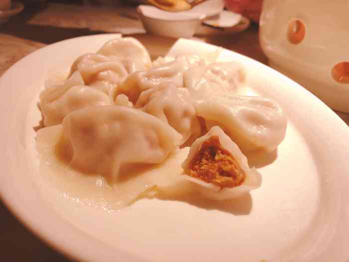 董鲜生·海胆水饺(嘉里中心店"董先生的水饺近来大火,经常碰到,这次