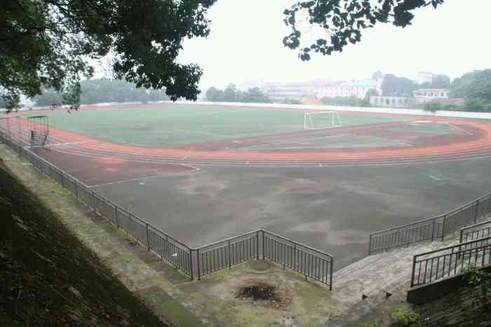 湖南师范大学树达学院(张公岭校区 湖南师范大学张公岭校区位于