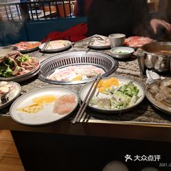 梦幻岛自助餐厅(兴化吾悦广场店)的生蚝好不好吃?用户评价口味怎么样?