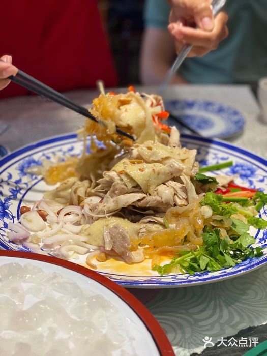 寻味顺德·顺风顺水顺景私房菜(近良店)招牌捞起手撕鸡图片