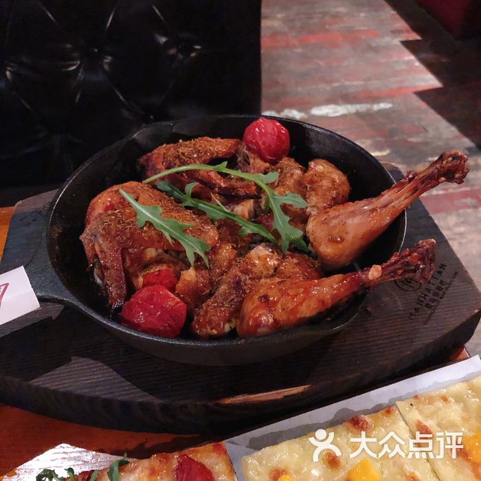 曼哈顿美式餐吧西部火焰烤全鸡图片-北京西餐-大众点评网