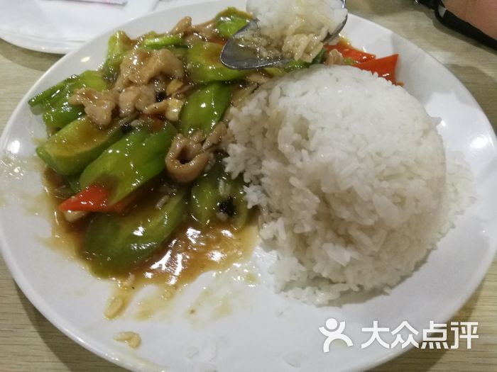 凉瓜肉片饭