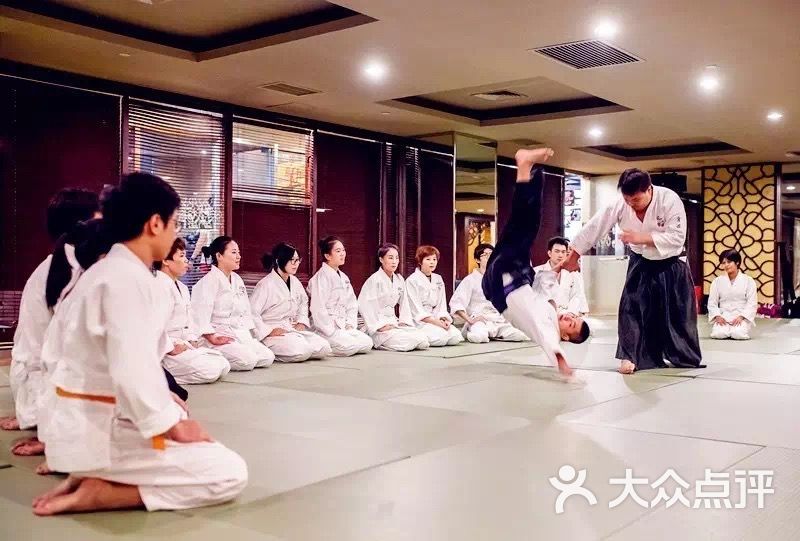 合气道女子防身术图片 - 第18张