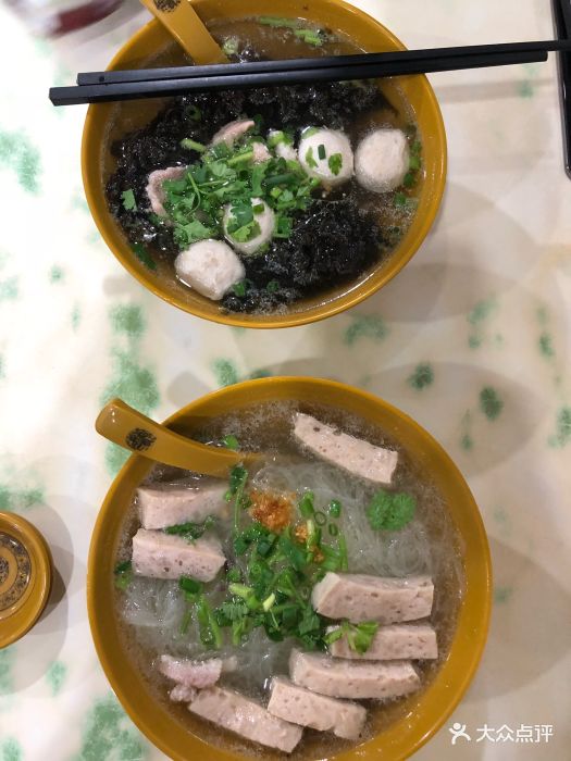 猪肉丸肉饼粿条