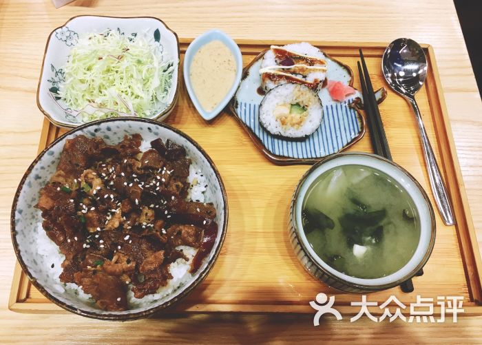 蜗牛叔叔的食堂(凯德广场.1818店)牛肉井套餐图片 第2张