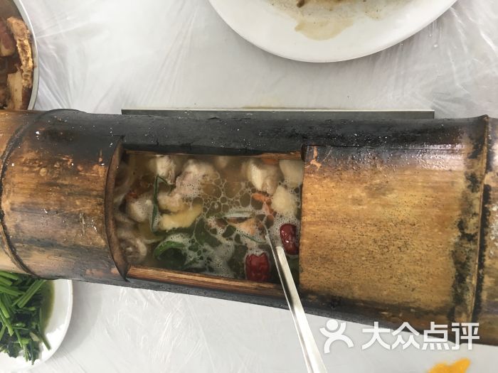 赏月楼-竹筒鸡图片-阳朔县美食-大众点评网