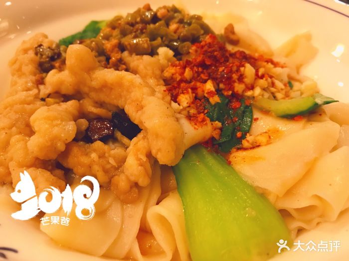 和美食约在马栏广场,她喜欢吃这家店,所以.-潼特色朋友洪雅图片