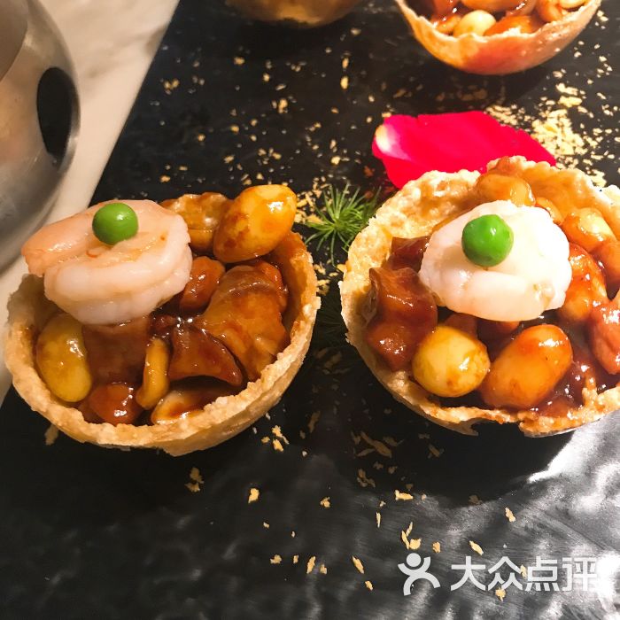 金屋藏娇