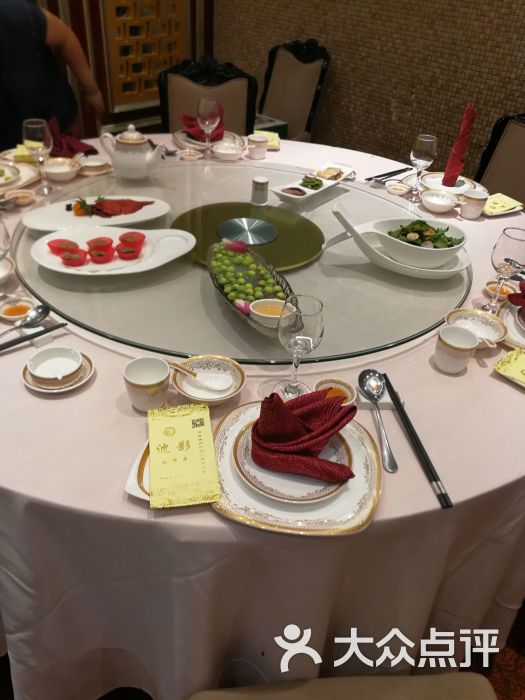 餐具摆设