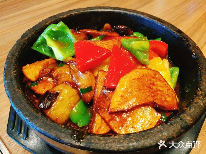 香厨中餐厅(松北香格里拉店)石锅地三鲜图片