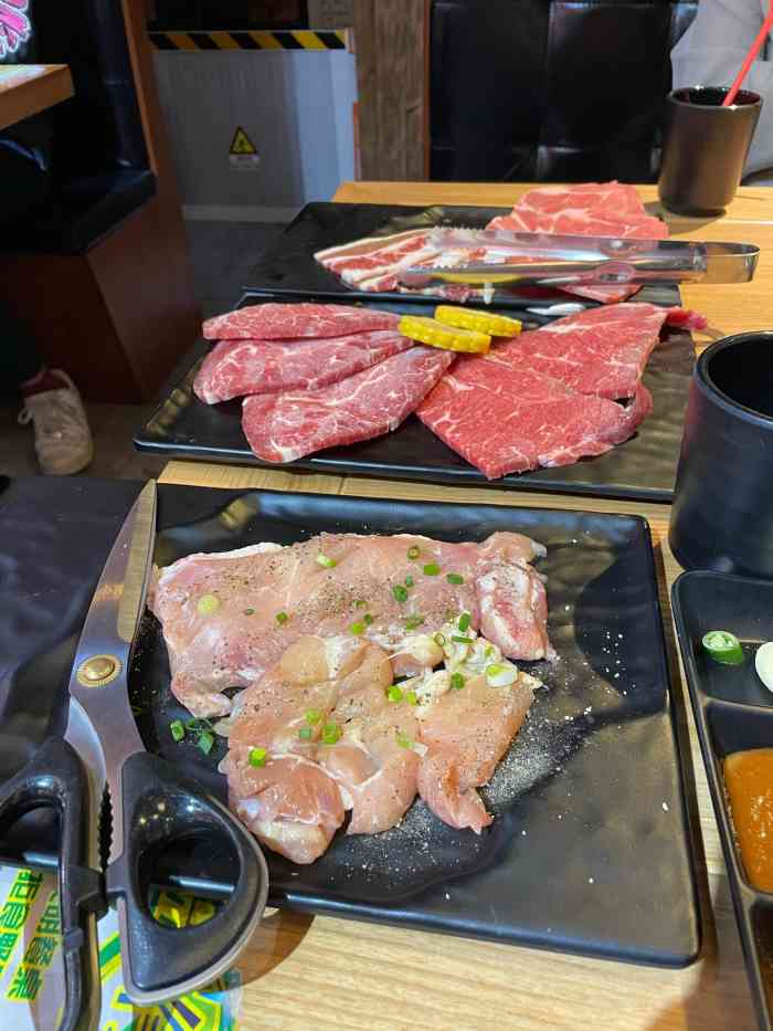 喜牛家·炭火烤肉坊(中大店)