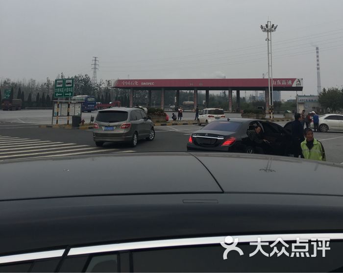(青州服务区)停车场图片 - 第2张