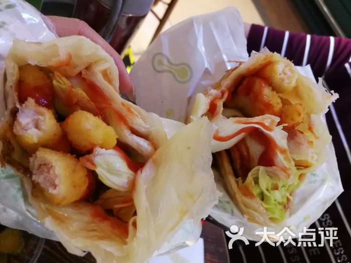 招牌手抓饼夹鸡柳